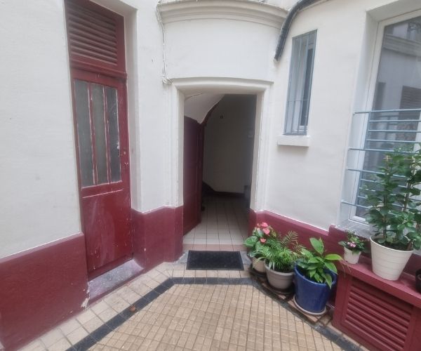 Cour intérieure d’immeuble rénovée à Paris 13