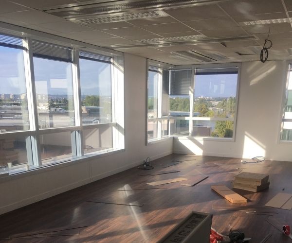 Plateau de bureaux en cours de rénovation NEC 2019